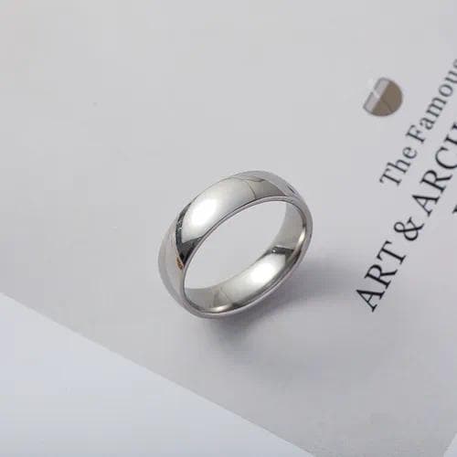 Anillo unisexo en color sólido - plata