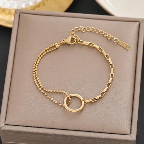 Pulsera con cadena y patrón de estrella