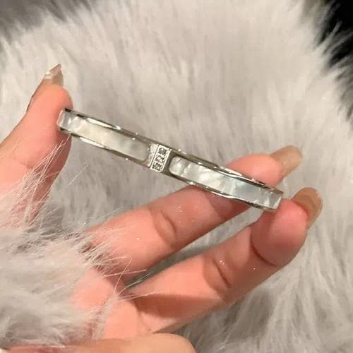 Pulsera cartier plateada con piedras