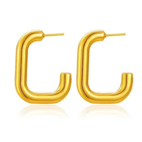 Aretes con diseño geométrico en estilo simple