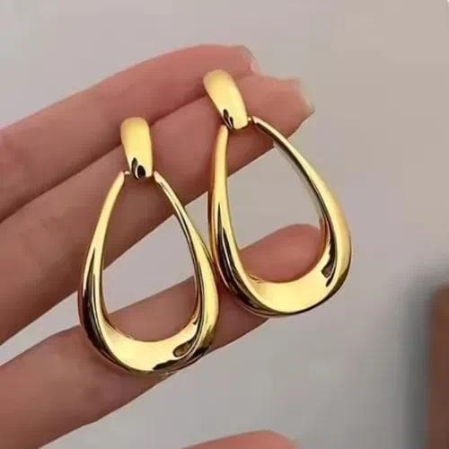 Aretes de Aleación con Patrón Geométrico